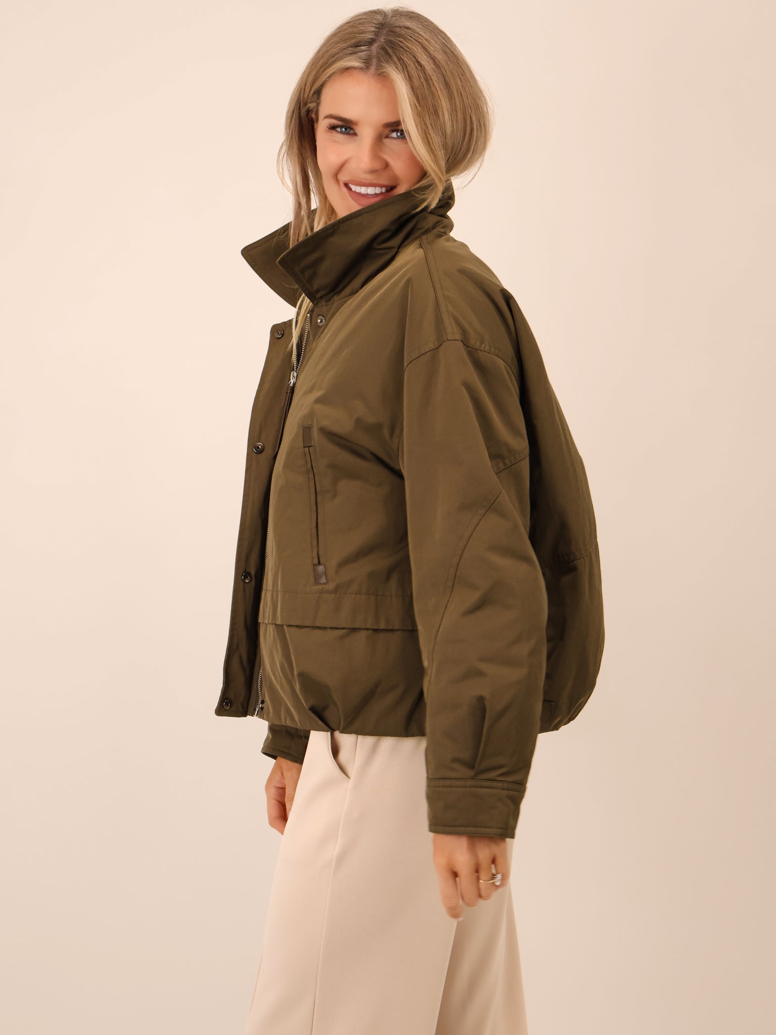 Kate & Pippa Aspen Detachable Fur Collar Jacket In Khaki-Kate & Pippa