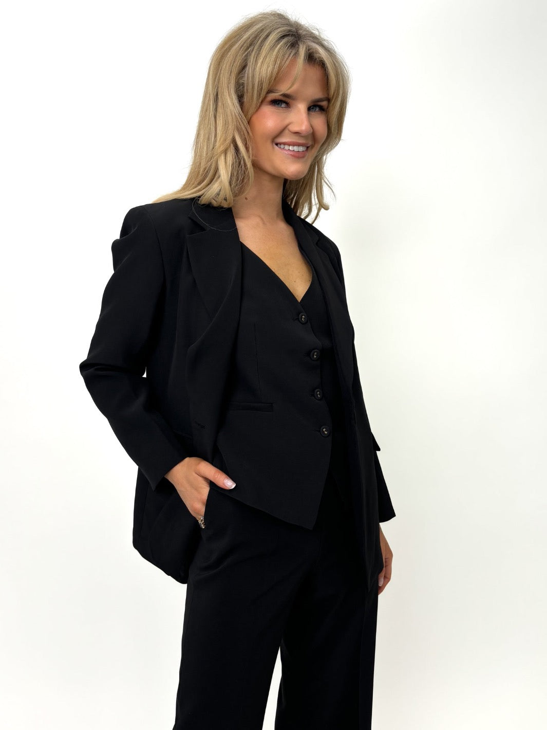 Kate & Pippa Sassari Blazer In Black-Kate & Pippa